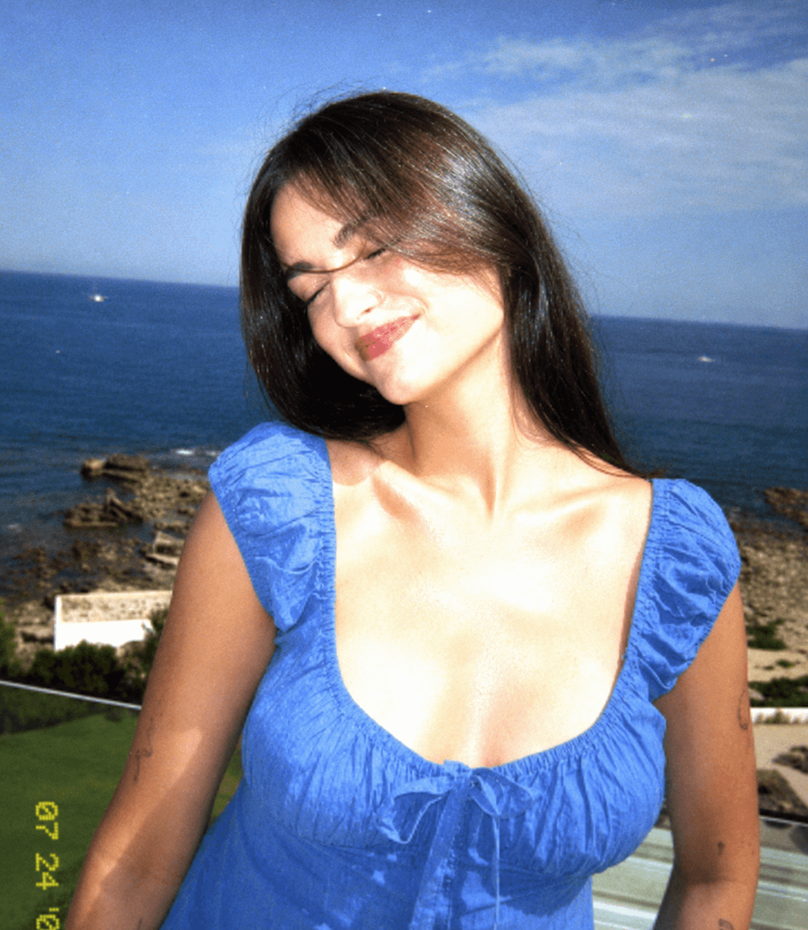 Y2K Digital Camera Photo Edit Prompt | 2000s Flash Aesthetic, Identity Lock Portrait Enhancer, Retro Party Camera Look