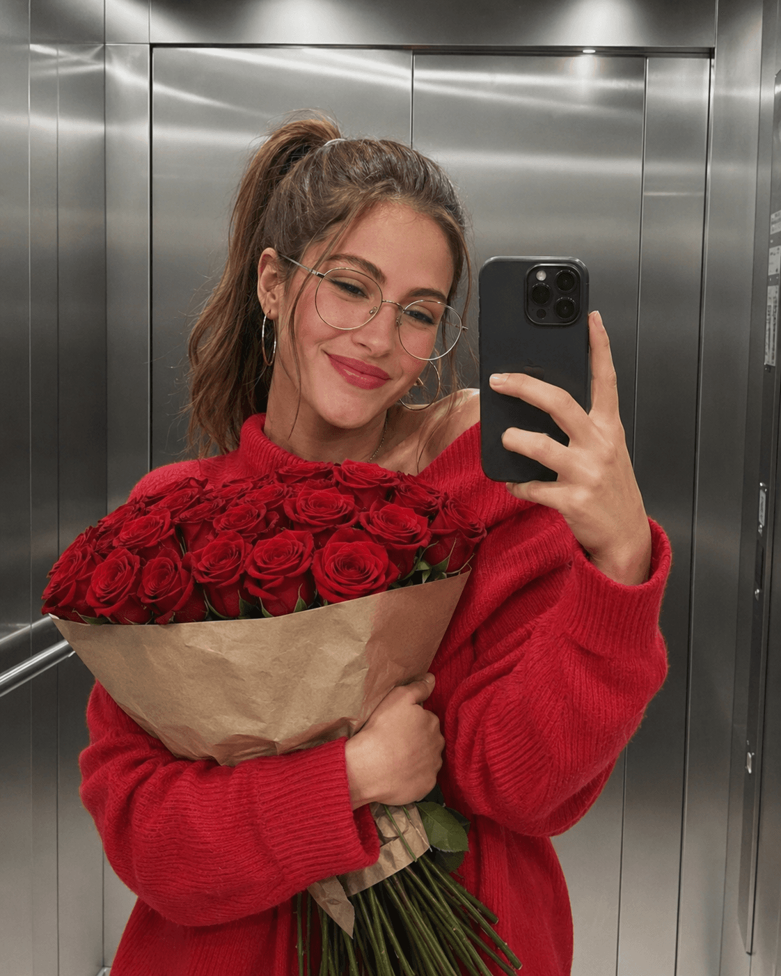 Hyper Realistic Mirror Selfie Prompt | Consistent Face, Elevator Selfie, Roses Bouquet, UGC Photo, AI Image Prompt