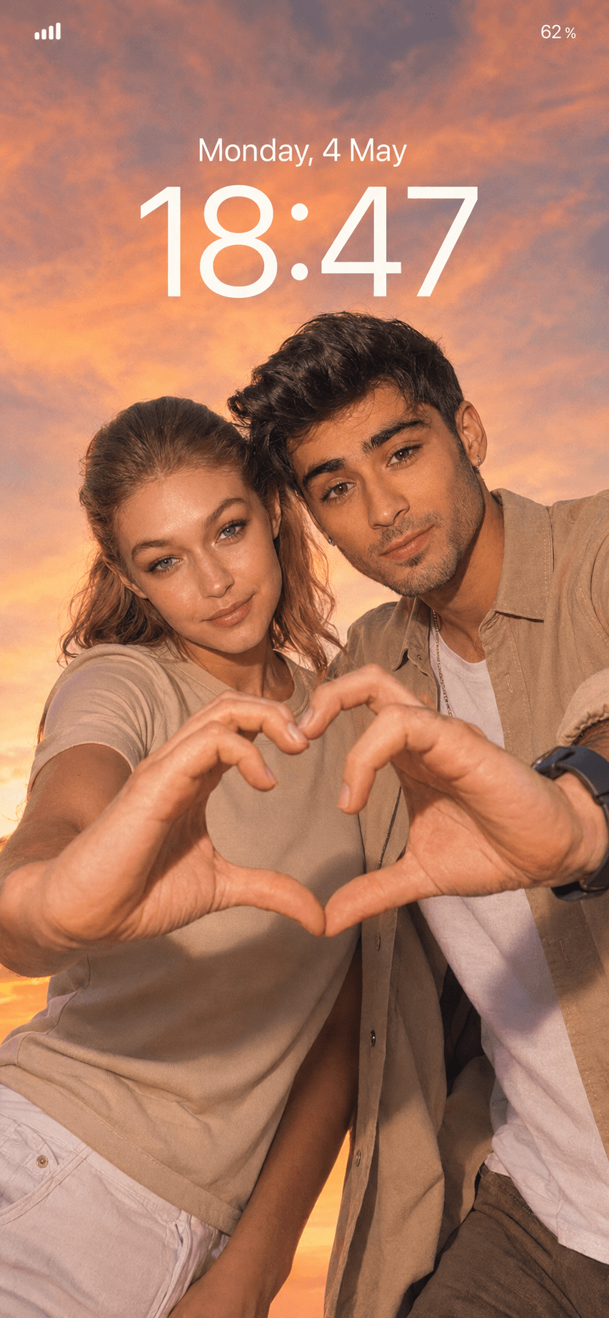 Romantic Couple Sunset Selfie Lock Screen Prompt | Ultra Realistic Golden Hour AI Photo